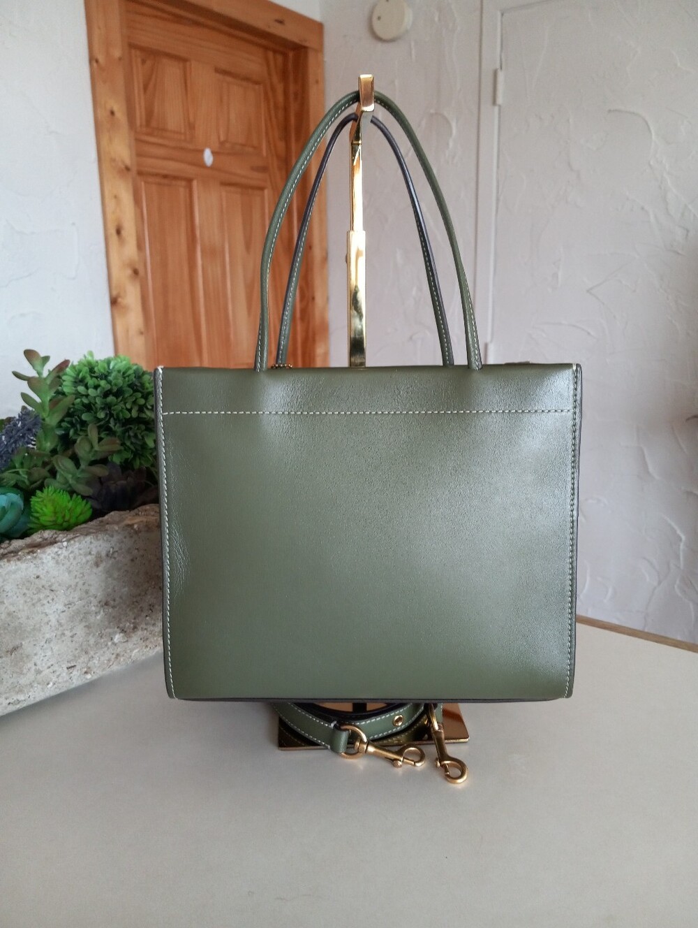 Coach Cashin Carry Tote 22, Double Kisslock, Green - Picture 6 of 15